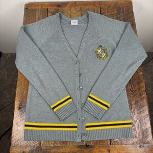 Hufflepuff House Crest Cardigan – Harry Potter Official Knitwear